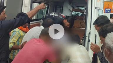 भुसावर: गांव चेटोली के पास स्टेट बैंक हाईवे 45 पर डंपर ने एक बाइक को मारी टक्कर, बाइक सवार गंभीर रूप से घायल