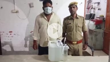 शामली: झिंझाना पुलिस ने डेरा थानू निवासी ग्रामीण को 10 लीटर अवैध कच्ची शराब के साथ गिरफ्तार किया