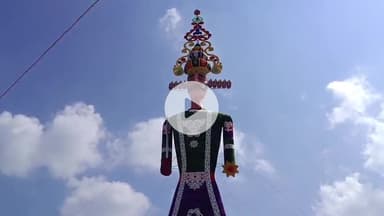 लाडपुरा: कोटा में भारी बारिश के बाद भी वाटरप्रूफ सबसे बड़ा रावण दशहरा मैदान में खड़ा रहा, बारिश का नहीं हुआ कोई असर