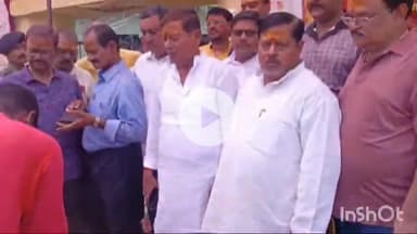 मेदिनीनगर (डालटनगंज): मेदिनीनगर में महानवमी पर श्री राम लला ठाकुरबाड़ी मंदिर, जेलहाता चौक में भंडारे का आयोजन