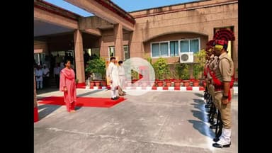 अमरोहा: अमरोहा पहुंचे राज्यमंत्री केपी मलिक ने विकास कार्यों और कानून व्यवस्था की की समीक्षा