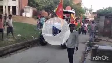 हाथरस: चन्दपा के गांव चुरसेन में मूर्ति विसर्जन शोभा यात्रा के दौरान दो पक्षों में लात-घुसे चले, मची भगदड़, वीडियो हुआ वायरल
