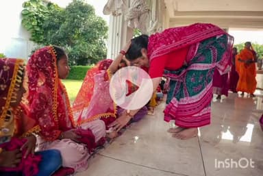 कोडरमा: शारदीय नवरात्रि की महानवमी पर केंद्रीय मंत्री अन्नपूर्णा देवी ने किया कन्या पूजन