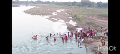 खेरागढ़: खेरागढ़ में दो दिन होगा दुर्गा प्रतिमाओं का विसर्जन, प्रतिमाओं का उंटगन नदी में किया गया विसर्जन