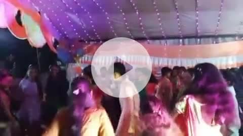 मैं दो साल से अधिक नीरज गुप्ता के हॉस्पिटल में काम किया बोले 8 हजार महीने दूंगा नहीं दिए मै दूसरे जगह पर काम कर रहा हूं