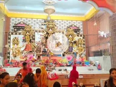 पाकुड़: मां दुर्गा के दरबार में उमड़ा श्रद्धा का सैलाब, रोशनी और भक्ति से नहाया पूरा पाकुड़ #navratri #durga #puja #pakur