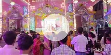 फतुहा: मां दुर्गा के विभिन्न रूपों के दर्शन के लिए पूजा पंडालों में उमड़ी भक्त श्रद्धालुओं की भीड़