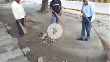 नौगावां सादात: प्रधानमंत्री नरेंद्र मोदी के जन्मदिन के उपलक्ष्य में नौगांवा क्षेत्र में स्वच्छता सेवा पखवाड़े के तहत चलाया गया अभियान