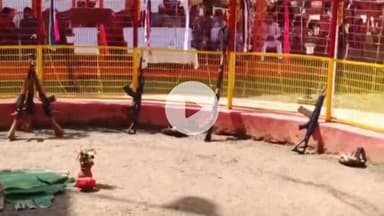 नामकुम: डोरंडा स्थित जैप वन में नवमी पर बंदूक की सलामी के साथ हुई अस्त्र शस्त्र की पूजा