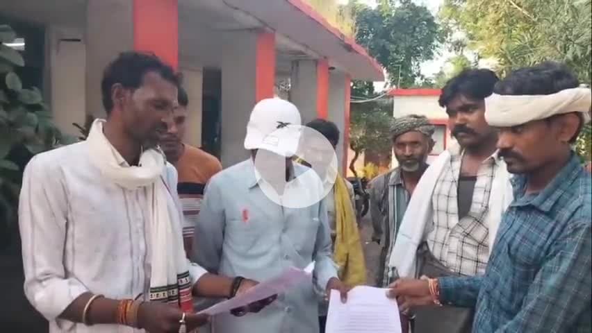 चीभानिया फलिया बोकराटा के ग्रामीणों ने तहसील कार्यालय में दिया शिकायती ज्ञापन,झूठी शिकायत का लगाया आरोप