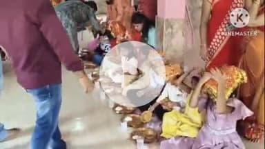 परवलपुर में नवमी पर कन्या पूजन व भोज का आयोजन, भक्तिमय रहा माहौल