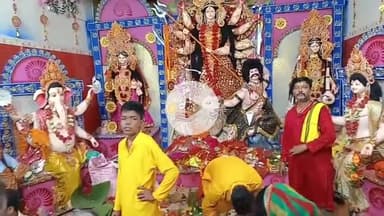 समस्तीपुर: पुरानी दुर्गा स्थान पूसारोड में 200 वर्षों से हो रही पूजा अर्चना, हजारों श्रद्धालु पहुंचते हैं