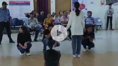 सागर नगर: बीएमसी में स्वस्थ नारी सशक्त परिवार और स्वच्छता पखवाड़ा के तहत स्तनपान के लाभ पर नुक्कड़ नाटक का आयोजन