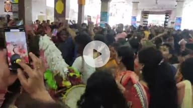 नामकुम: रांची स्थित दुर्गाबाड़ी में विजया दशमी पर सिंदूर खेला का आयोजन