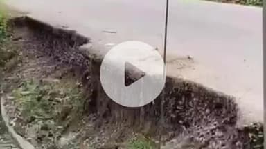 नरवल: सरसौल के नौगवा गौतम गांव में तालाब की कटान से करबिगवा जहानाबाद मार्ग बना जानलेवा