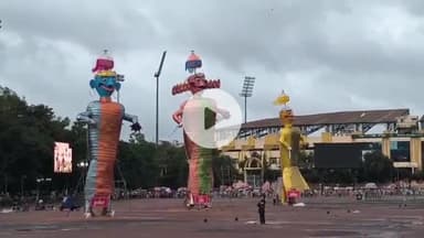 कांके: रांची के मोरहबादी मैदान में रावण दहन की तैयारी पूरी, मुख्यमंत्री करेंगे 70 फीट के रावण का वध