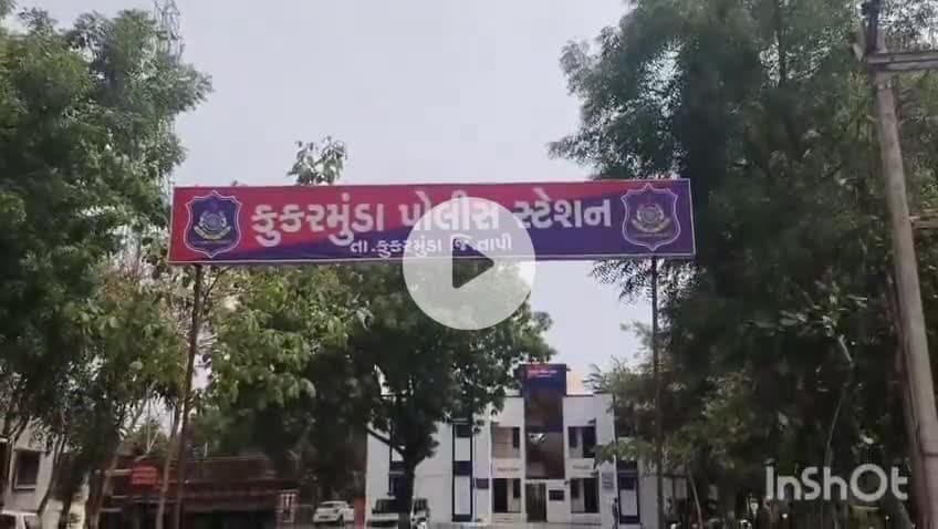 કુકરમુંડા: કુકરમુંડા તાલુકાના એક ગામની મહિલાના ફોટા મોર્ફ કરી ન્યૂડ ફોટા સોશિયલ મીડિયામાં વાયરલ કરતા ગુનો દાખલ થયો.