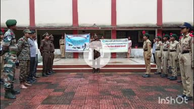 जगदलपुर: राष्ट्रीय विभूतियों को नमन: एनसीसी और एनएसएस ने कुम्हरावंड में किया वृहद स्वच्छता श्रमदान