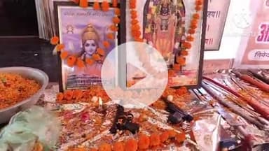 खुरई: विश्व हिन्दू परिषद ने किला मैदान स्थित माँ बीजासेन मंदिर में दशहरा पर किया शास्त्र पूजन