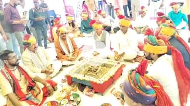 नीमच नगर: नीमच पुलिस लाइन में शस्त्र पूजन कार्यक्रम आयोजित, राज्यसभा सांसद, जिपं अध्यक्ष, कलेक्टर व एसपी ने की शस्त्रों की पूजा