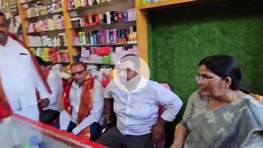 शाहबाद: नवीन गल्ला मंडी में उच्च शिक्षा राज्य मंत्री ने व्यापारियों से की मुलाकात, जीएसटी कम करने पर ली व्यापारियों की राय