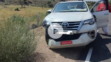 बाड़मेर: गिडा के जाजवा कानोट सड़क पर लग्जरी वाहन और बाइक की टक्कर, बाइक सवार को लगी मामूली चोट