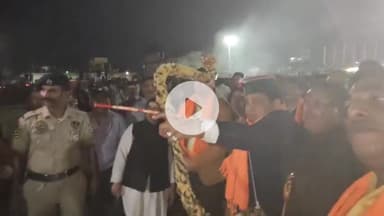 सोलन रावण दहन, स्वास्थ्य मंत्री कर्नल धनीराम शांडिल ने किया रावण दहन