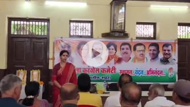 खंडवा नगर: गांधी जयंती पर कांग्रेसियों ने लाल बहादुर शास्त्री और गांधी जी को किया याद, प्रतिमा पर चढ़ाए पुष्प