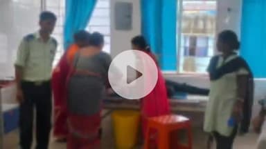 चेरिया बरियारपुर: महेश्वर मंझौल में बिजली ऑफिस के सामने ई-रिक्शा और पिकअप की टक्कर, चार घायल