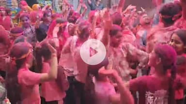 चूरू: सवाई सागर में दुर्गा प्रतिमा का विसर्जन, श्रद्धालु डीजे की धुन पर नाचते-गाते जयकारों के साथ पहुंचे