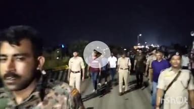 सासाराम: बुधवार-गुरुवार की रात 1:00 बजे रोहतास पुलिस अधीक्षक ने सभी पूजा पंडालों का लिया जायजा