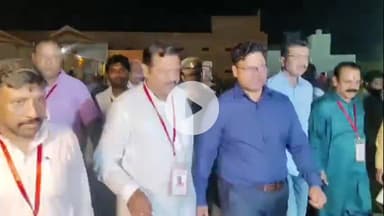 अमरोहा: दशहरा पर रावण दहन को लेकर अमरोहा के एसपी ने आधी रात सड़कों पर संभाला मोर्चा, पुलिसकर्मियों को दी चेतावनी