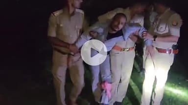 गाज़ीपुर: सादात रेलवे स्टेशन के पास मुठभेड़ में शातिर नकबजन जाफर हुसैन घायल होकर गिरफ्तार, अवैध तमंचा बरामद