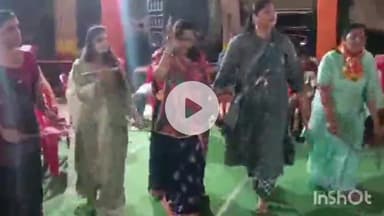 धरमपुरी: धामनोद में केंद्रीय मंत्री सावित्री ठाकुर ने गरबा पांडालों में पहुंचकर की मां की आराधना, वीडियो वायरल