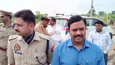 बिधूना: कोतवाली क्षेत्र में धूमधाम से मां दुर्गा की प्रतिमाओं का विसर्जन हो रहा है, बोले जिला अधिकारी