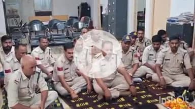 ब्यौहारी: ब्यौहारी थाने में विजयदशमी पर्व पर शस्त्र पूजा, थाना प्रभारी और पुलिस कर्मियों ने की आराधना