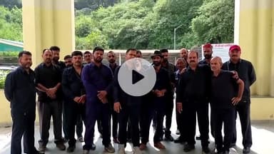 सोलन: ऑटो बंद कर चाबियां सौंपने पहुंचे चालक, डीसी से मिला समाधान का आश्वासन