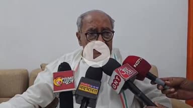 झांसी: सर्किट हाउस में दिग्विजय बोले, हिंदुओं से ज्यादा मुस्लिम आबादी घटी, RSS दंगे भड़काती है