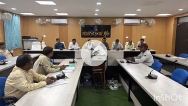 सुपौल: लहटन चौधरी सभागार में उप विकास आयुक्त की अध्यक्षता में जिला स्तरीय CAPF कोषांग की बैठक