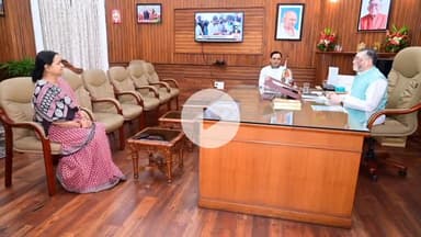 नामकुम: राजभवन में नवनियुक्त राज्य निर्वाचन आयुक्त ने राज्यपाल संतोष कुमार गंगवार से की मुलाकात