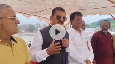 जौनपुर: विसर्जन घाट पर पहुंचे डीएम ने लिया जायजा