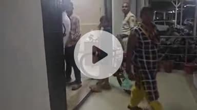 बाड़मेर: बाड़मेर के महावीर नगर सिटी सेंटर की लिफ्ट में फंसे दो युवक