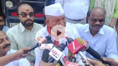 देहरादून: पेपर लीक मामले को लेकर पूर्व सीएम हरीश रावत ने सरकार पर साधा निशाना