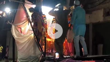 मक्सूदनगढ़: मक्सूदनगढ़ में अंजुमन इस्लाम वक्फ कमेटी के नेतृत्व में समस्त मुस्लिम समाज ने दशहरे के चल समारोह का किया स्वागत