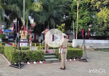 हरदोई: पुलिस लाइन में हुई परेड की सलामी एसपी अशोक कुमार मीणा ने ली, डायल 112 एवं पुलिस लाइन का किया निरीक्षण