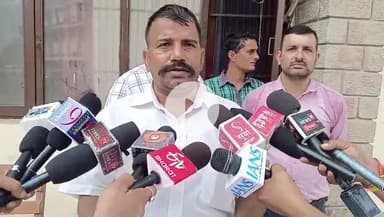 हमीरपुर: हमीरपुर के जिला अध्यक्ष राजेश ने कहा, एबुलेस कर्मी न्यूनतम वेतन से वंचित, लगातार हो रहे शोषण का शिकार