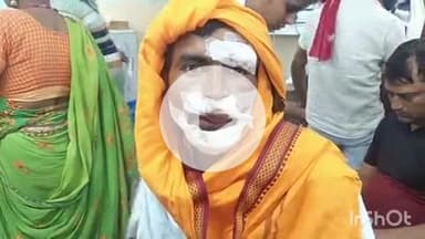 आरा: छपरा जिला के डोरीगंज में बाइक दुर्घटना में घायल बाइक सवार को आरा सदर अस्पताल में कराया गया भर्ती