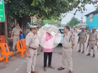 कानपुर: जुमे की नमाज पर हाई अलर्ट के चलते डीसीपी दक्षिण ने बेगमपुरवा ईदगाह पर सुरक्षा व्यवस्था का लिया जायजा