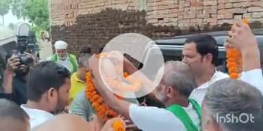 फतुहा: स्थानीय विधायक सह पूर्व मंत्री डॉ. रामानंद यादव ने कोल्हर गांव में दो पीसीसी पथ का किया शिलान्यास