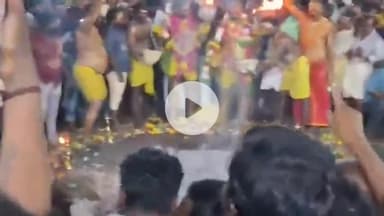 சாத்தான்குளம்: புளியடி தேவி ஸ்ரீ மாரியம்மன் கோவிலில் பூக்குழி திருவிழா